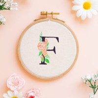 Textilpenna/Textilfärgpenna Marabu Textil Painter Universal Glitter, Glamour, 3mm, 3 färger/fp Textilpenna/Textilfärgpenna Marabu Textil Painter Universal Glitter, Glamour, 3mm, 3 färger/fp