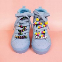 Plastpärlor, Bokstavspärlor, Specialtecken (ÅÄÖÜÆØß), fyrkantiga, 6,5x6,5mm, 300 pärlor/fp