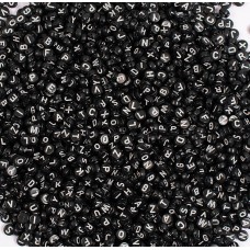 Plastpärlor, Bokstavspärlor A-Z (ej ÅÄÖ), runda, Ø7,5mm, svart/vit, 500 pärlor/fp